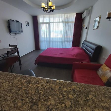 Апартаменты PREMIUM KLASS Батуми Экстерьер фото
